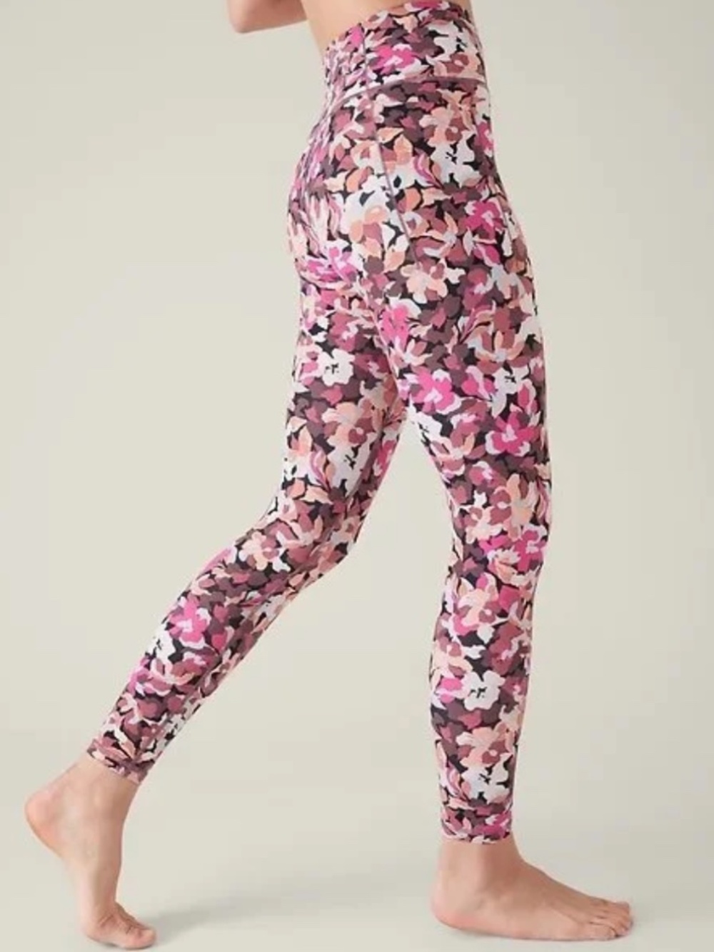 Athleta Transcend Stash Tights Floral Pink Abstract Yoga Pants Size Medium